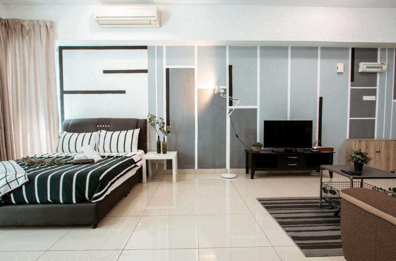 Regalia Residence The Sky Pool Suite 吉隆坡 外观 照片