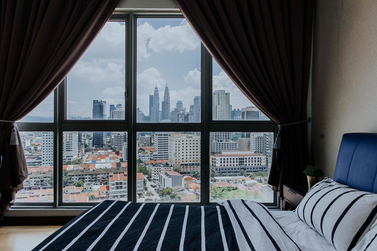 Regalia Residence The Sky Pool Suite 吉隆坡 外观 照片