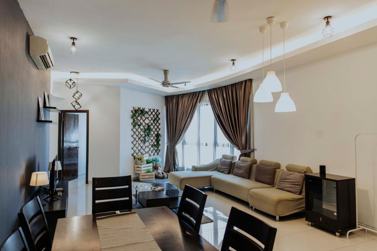 Regalia Residence The Sky Pool Suite 吉隆坡 外观 照片